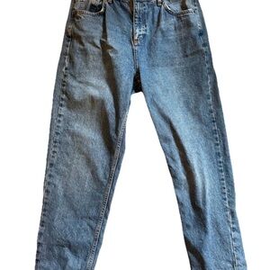 BDG Urban Outfitters Mom Jeans High Rise Denim Size 31 Blue Jeans Cropped